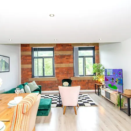Charming 2-bedroom In With Views Apartamento *