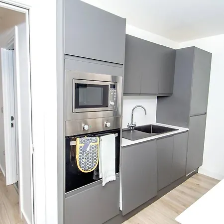 Apartamento Charming 2-bedroom In With Views *