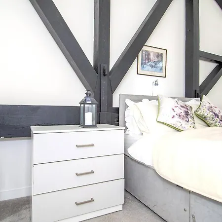 Apartamento Charming 2-bedroom In With Views