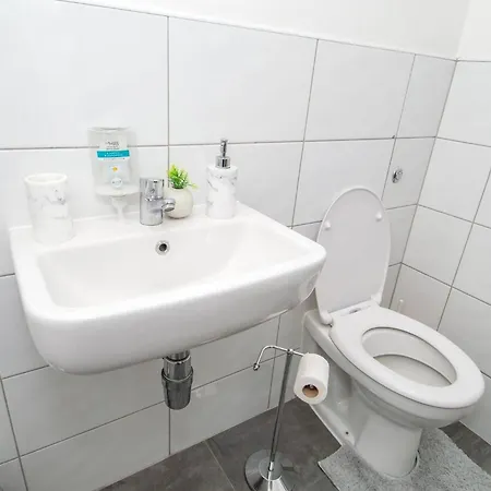 Charming 2-bedroom In With Views * Bradford (West Yorkshire)