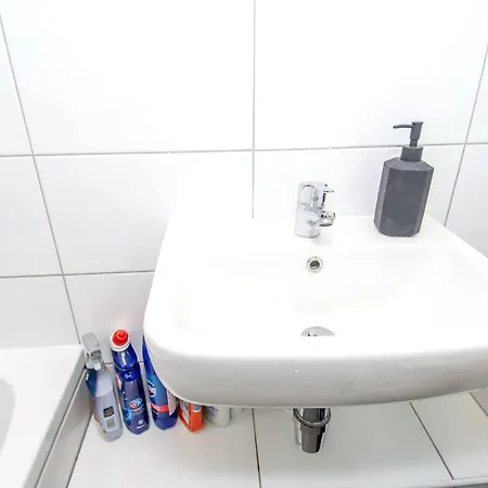 Charming 2-bedroom In With Views Apartamento *