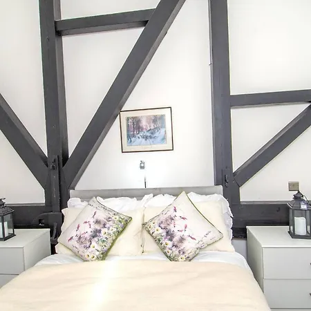 Apartamento Charming 2-bedroom In With Views